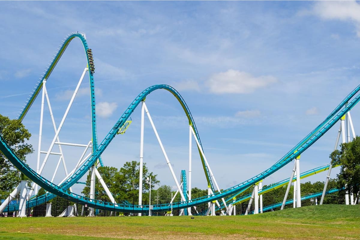 Fury 325, la montaña rusa de Carolina del Norte que se hizo viral por una rotura en una de sus estructuras