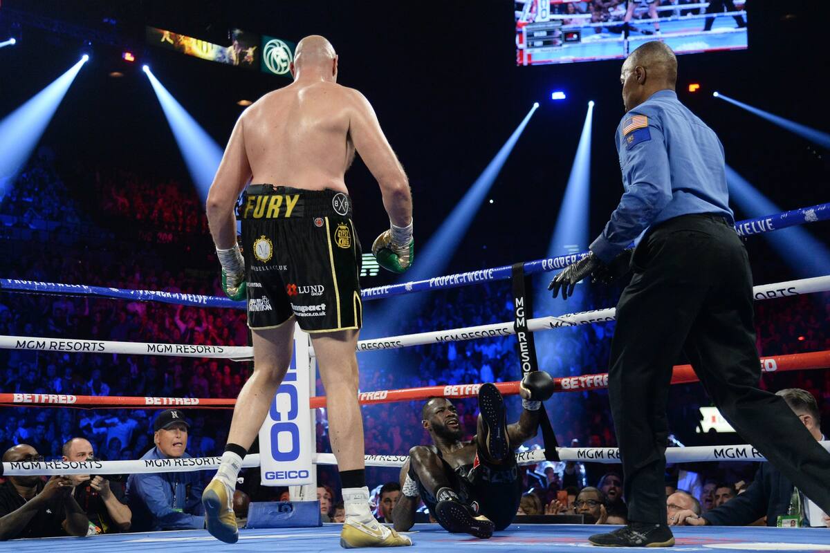 Fury derribó a Wilder en el tercer round de una pelea intensa en Las Vegas.
