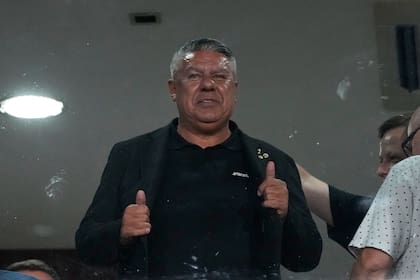 Fútbol argentino va a la huelga en defensa de Tapia. Aducen persecución del gobierno de Milei