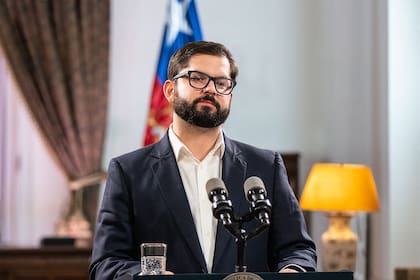 Gabriel Boric, durante su discurso en cadena  nacional tras el plebiscito de salida en Chile