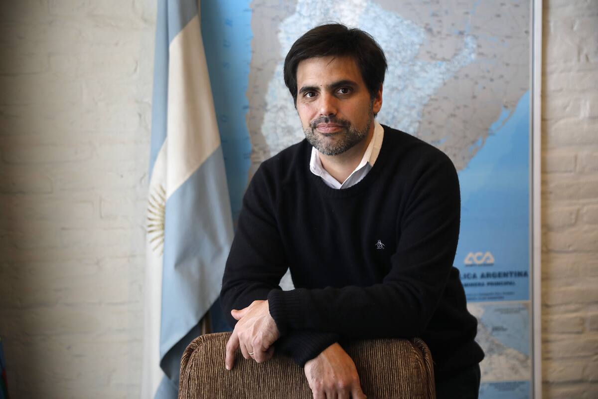 Gabriel Caamaño: "En la medida en que el Banco Central quiera seguir corriendo esta carrera nominal, que significa que la inflación se acelera y entonces la entidad acelera la tasa de devaluación del tipo de cambio oficial y luego pone la tasa de interés detrás, la inflación seguirá alta y no va a bajar"