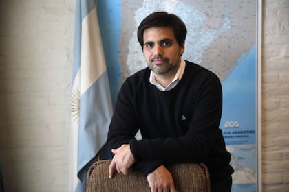 Gabriel Caamaño: "En la medida en que el Banco Central quiera seguir corriendo esta carrera nominal, que significa que la inflación se acelera y entonces la entidad acelera la tasa de devaluación del tipo de cambio oficial y luego pone la tasa de interés detrás, la inflación seguirá alta y no va a bajar"