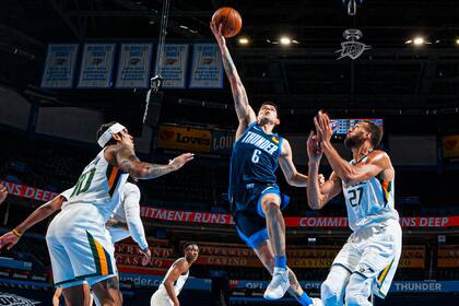 Gabriel Deck dio un salto enorme y pasó de Europa a la NBA, donde jugó poco, pero muy buenos partidos con Oklahoma City