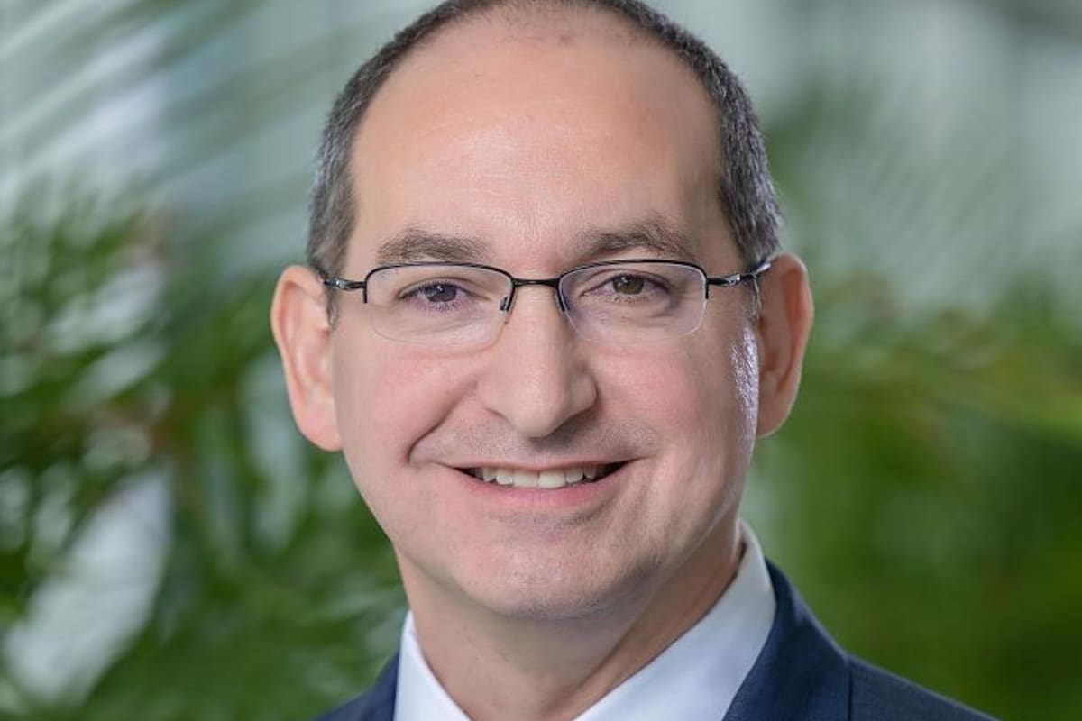 Gabriel Esparza y una asunción histórica en Charlotte (Foto: NC DOA- Department of Administration)