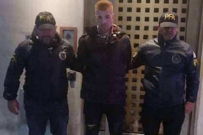 Gabriel Garcia, evadido de la alcaidía de la Comisaría Comunal 15 de la Ciudad y detenido por la Policía Federal en un hotel de Constitución