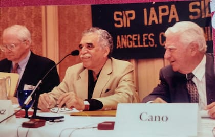 Gabriel García Márquez en la Asamblea de la SIP de Los Angeles 1996. Su histórico discurso sobre "el mejor oficio del mundo". Foto: gentileza SIP