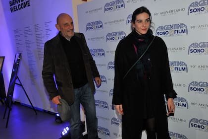 Gabriel Goity y María Abadi, juntos, en el 90° aniversario de Argentina Sono Film, en el Malba