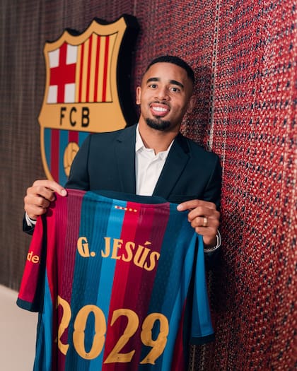 Gabriel Jesus firmó hasta 2029 con Barcelona