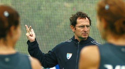 Gabriel Minadeo, conforme con la actuación de las Leonas