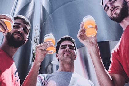 Gabriel, Pablo y Sebastián Goyeneche producen cerca de 60.000 litros mensuales