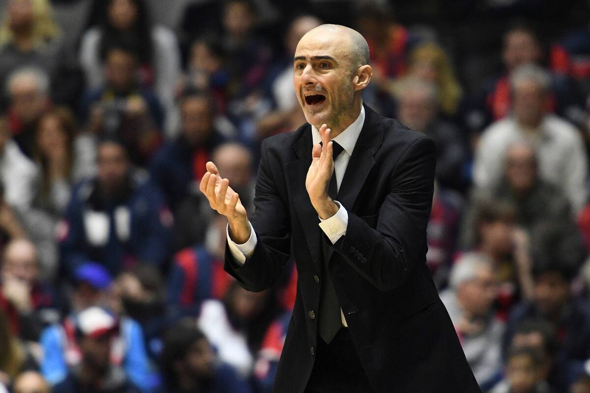 Gabriel Piccato fue elegido esta noche como nuevo entrenador del seleccionado argentino de básquetbol, tras la salida de su antecesor, Sergio Hernández, quien dejó el cargo para conducir al Casademont Zaragoza de la Liga Endesa de la ACB de España.
