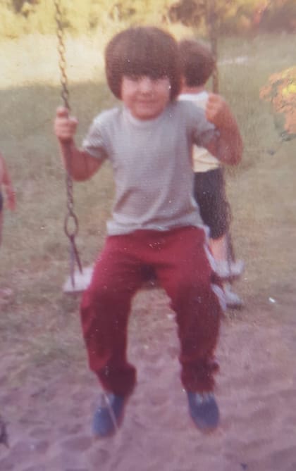 Gabriel recuerda una infancia difícil tras los crímenes del 85 (Foto: Gentileza)