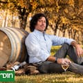 El enólogo que transformó el néctar de las flores en el primer elixir floral argentino