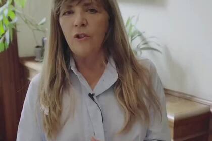 Gabriela Cerruti dando cátedra sobre inflación