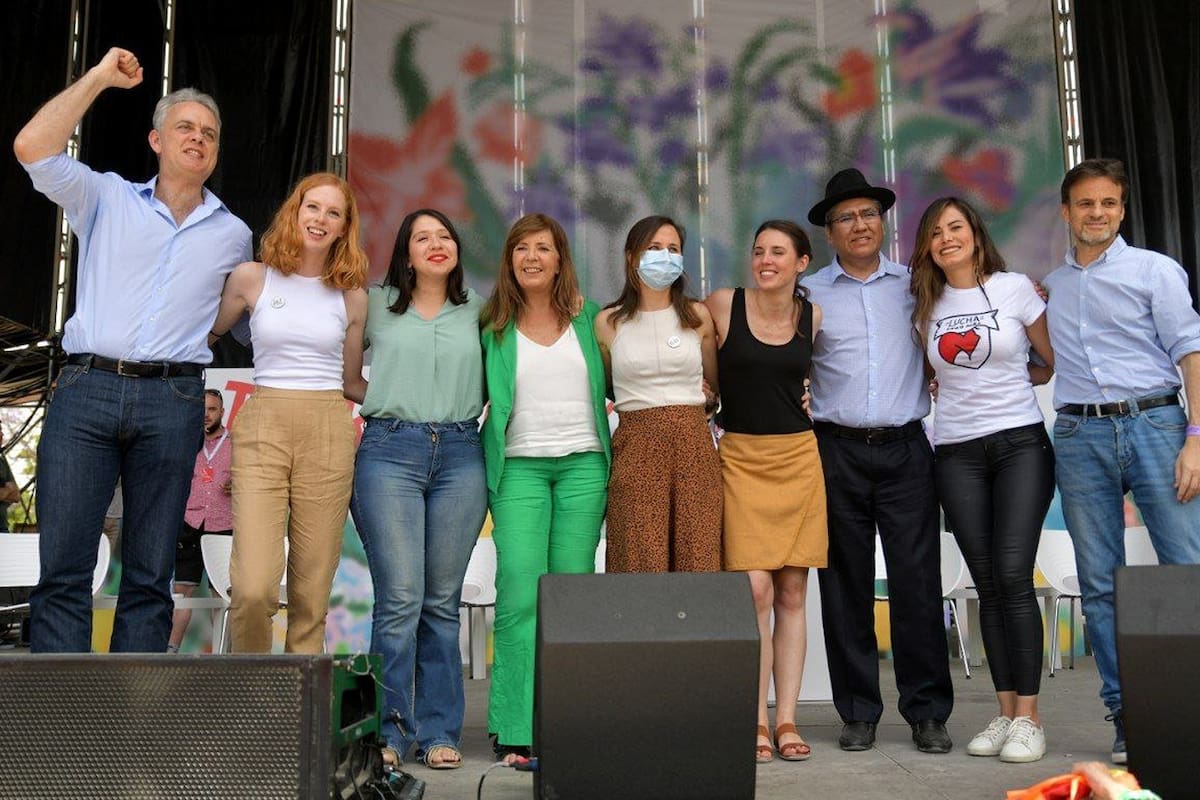 Gabriela Cerruti en la Fiesta de la Primavera en Valencia, España