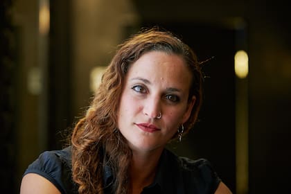 Gabriela Parigi, la exgimnasta de la selección argentina devenida en artista que "recicla" sus dolores del pasado en un emocionante unipersonal