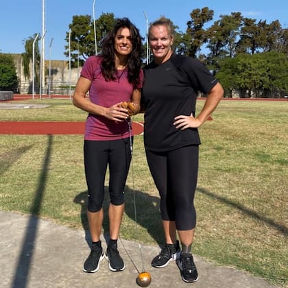 Gabriela Sabatini junto a Jenny Dahlgren en el Cenard
