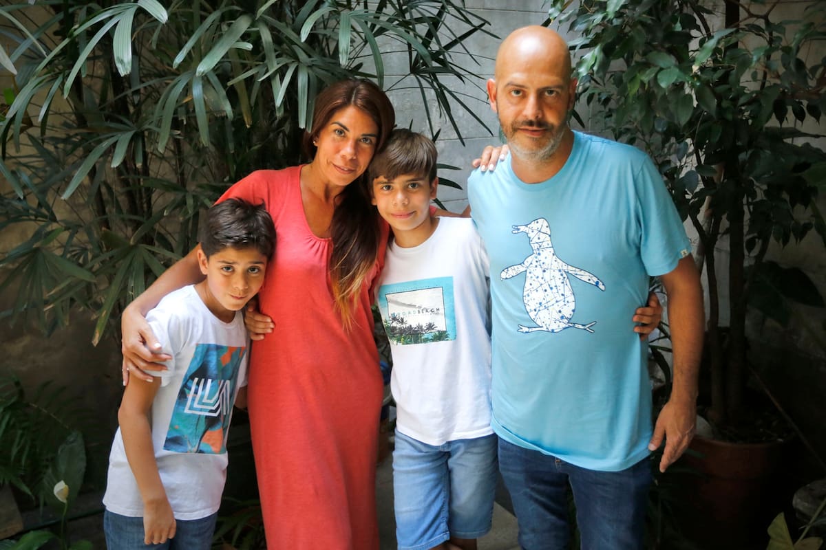 Gabriela Totaro, Guillermo Sigmorello y sus hijos forman parte del programa