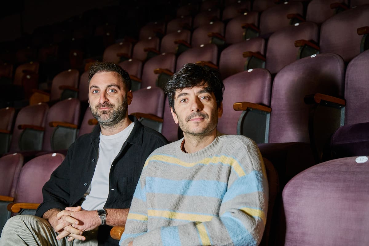 Gadiel Sztryk y Andrés Caminos son Sutottos, el dúo que es hijo dilecto del humor del under porteño de los 80