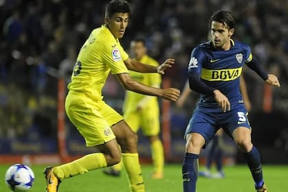 Gago desaira a Rodri en la Bombonera, en un amistoso de 2017 que Boca le ganó a Villarreal