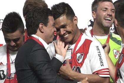 Gallardo con Teo Gutiérrez, un 9 del estilo técnico como Scocco