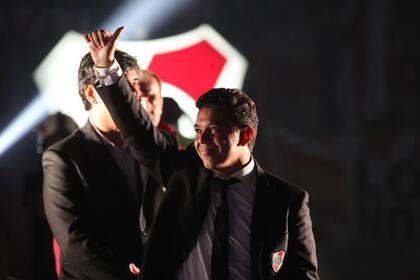 Gallardo, emocionado ante el afecto de los hinchas