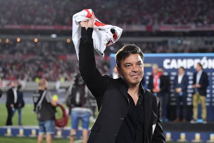 Gallardo saluda a la gente. ¿Seguirá en River?