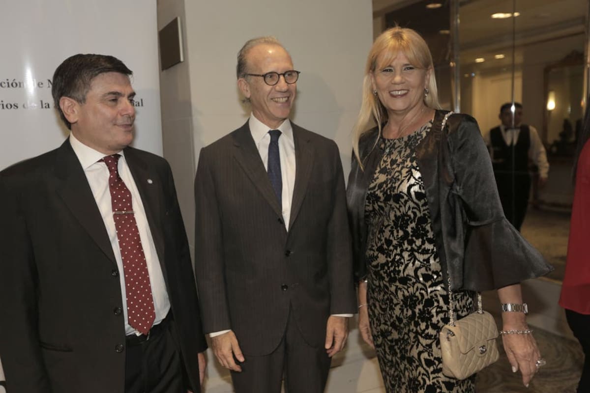 Gallo Tagle, Rosencrantz y Losardo, en la cena de anoche, en donde primó la cordialidad entre el Ejecutivo y la Justicia