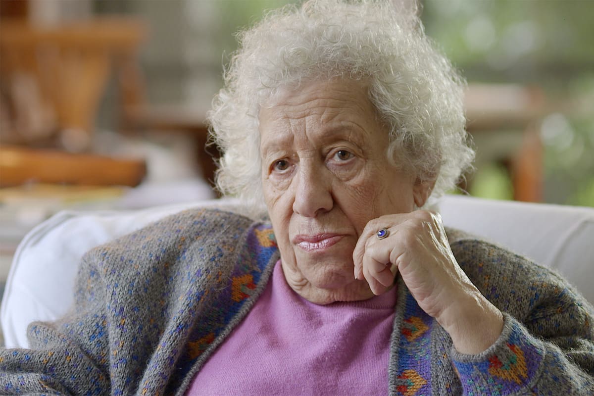 Gambaro es un documental que le rinde un cálido homenaje a una figura clave de la literatura y la dramaturgia argentina