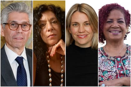 Ganadores de la Medalla de Oro del Premio Moors Cabot 2026: Daniel Coronell, Leila Guerriero, Kate Linthicum y Luz Mely Reyes
