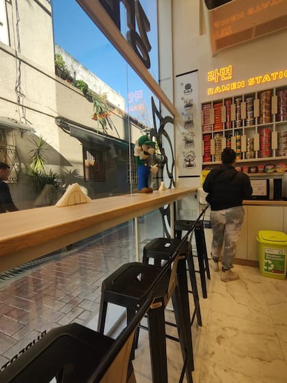 Gangnam Express, en Ruperto Godoy, el tradicional pasaje del barrio coreano