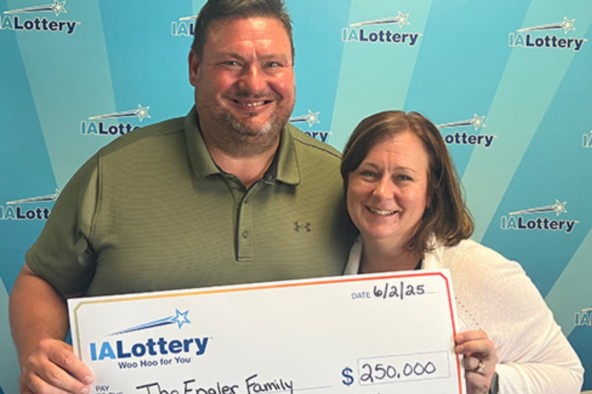 Ganó US$250 mil con una raspadita en una estación de servicio en Iowa