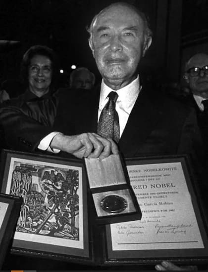 García Robles recibió el Nobel de la Paz en 1982