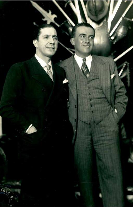 Gardel en el Country Club de Bogotá con Álvaro Reyes, representante de Paramount Pictures en Colombia (Foto cortesía Familia de Helena Barreto).