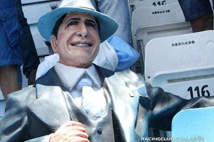 Gardel, inmortal en la platea de Racing