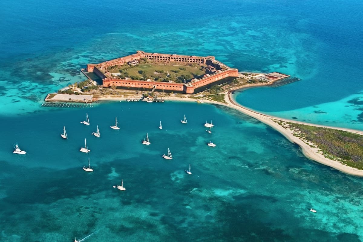 Garden Key, la pequeña isla que alberga el Fort Jefferson