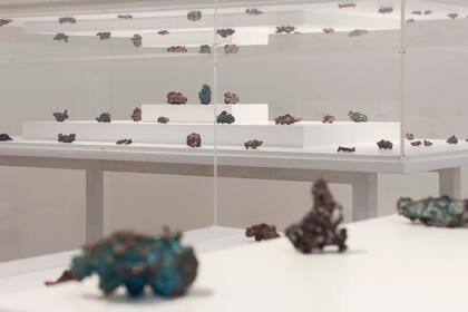 Garrido-Lecca crea con un carretel de cable piezas similares a las que se pueden extraer de una mina