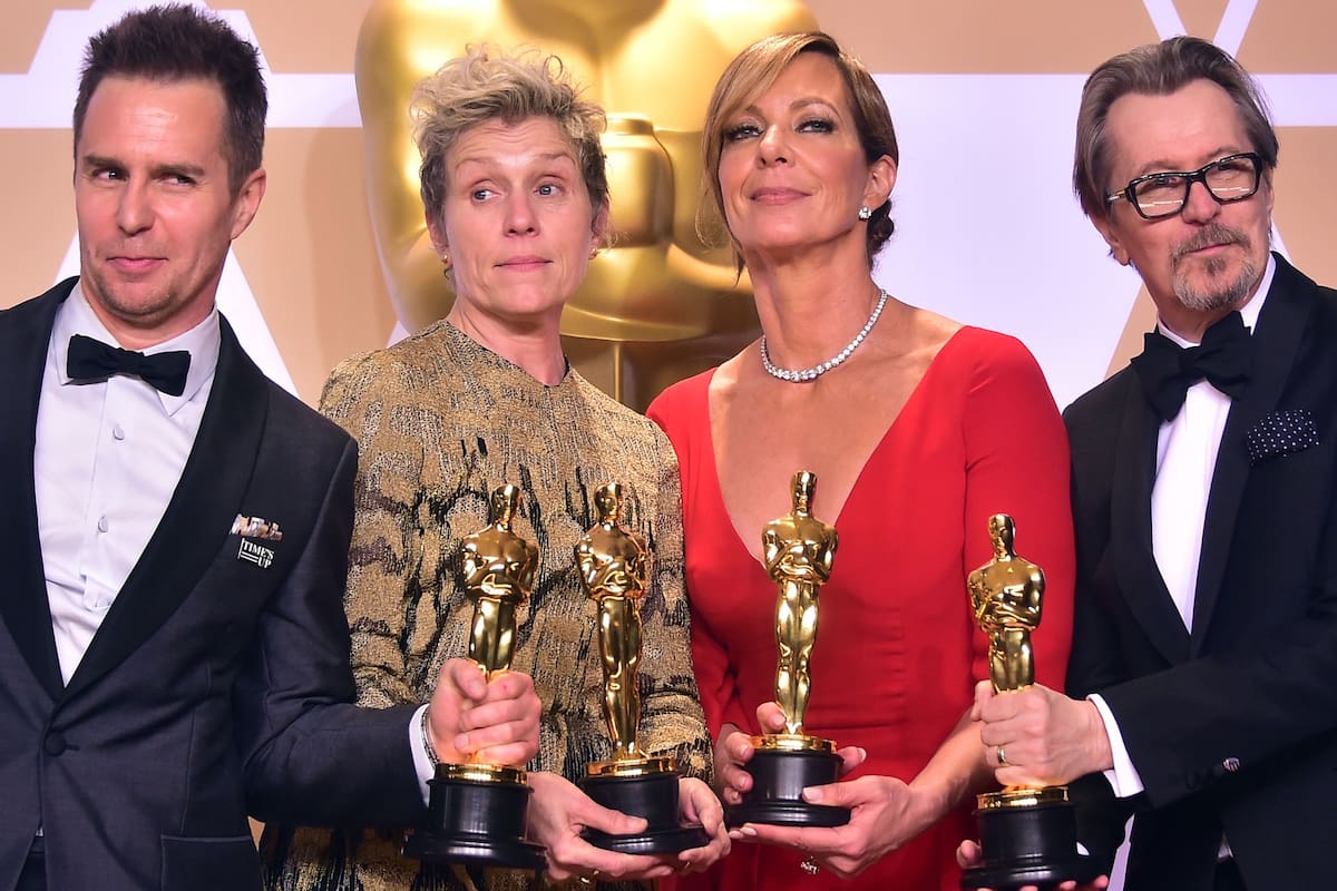 Gary Oldman reaparecerá en un thriller; Guillermo del Toro prepara la remake de un clásico de 1947; Sam Rockwell tiene varios proyectos entre manos; Allison Janney seguirá al frente de la serie Mom y a Frances McDormand la escucharemos en un film animado