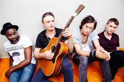 Gary Powell, Doherty, Carl Barât y John Hassall