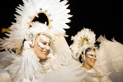 Garzas que componen el frente de comparsa.