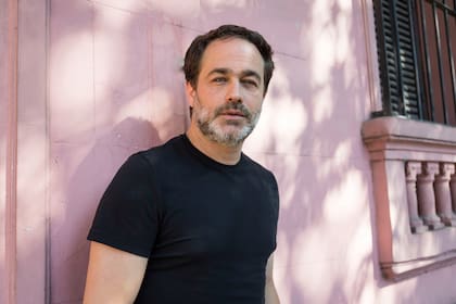 "El momento más oscuro de la noche es el que marca que va a comenzar a aclarar lentamente. Es un proceso muy lento del día a día", cuenta Gastón Pauls, quien cuenta en charlas por todo el país y América Latina cómo logró recuperarse tras casi dos décadas de adicciones
