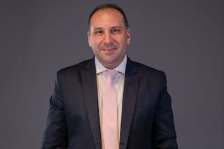 Es argentino, desarrolló una inteligencia artificial y consiguió la “visa imposible” para EE.UU.