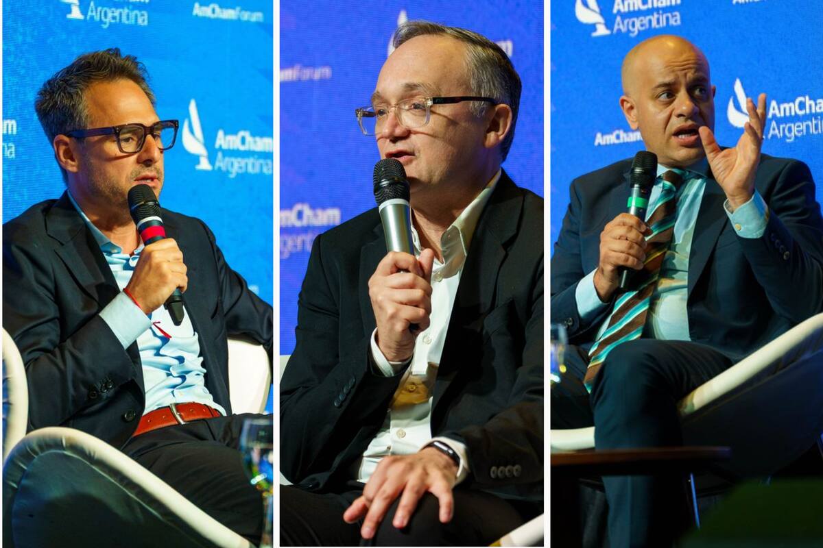 Gastón Benvenuto (Administración General de Puertos), Gustavo Idígoras (CIARA-CEC) y Luciano Masnú (Agencia de Transformación Empresas Públicas)
