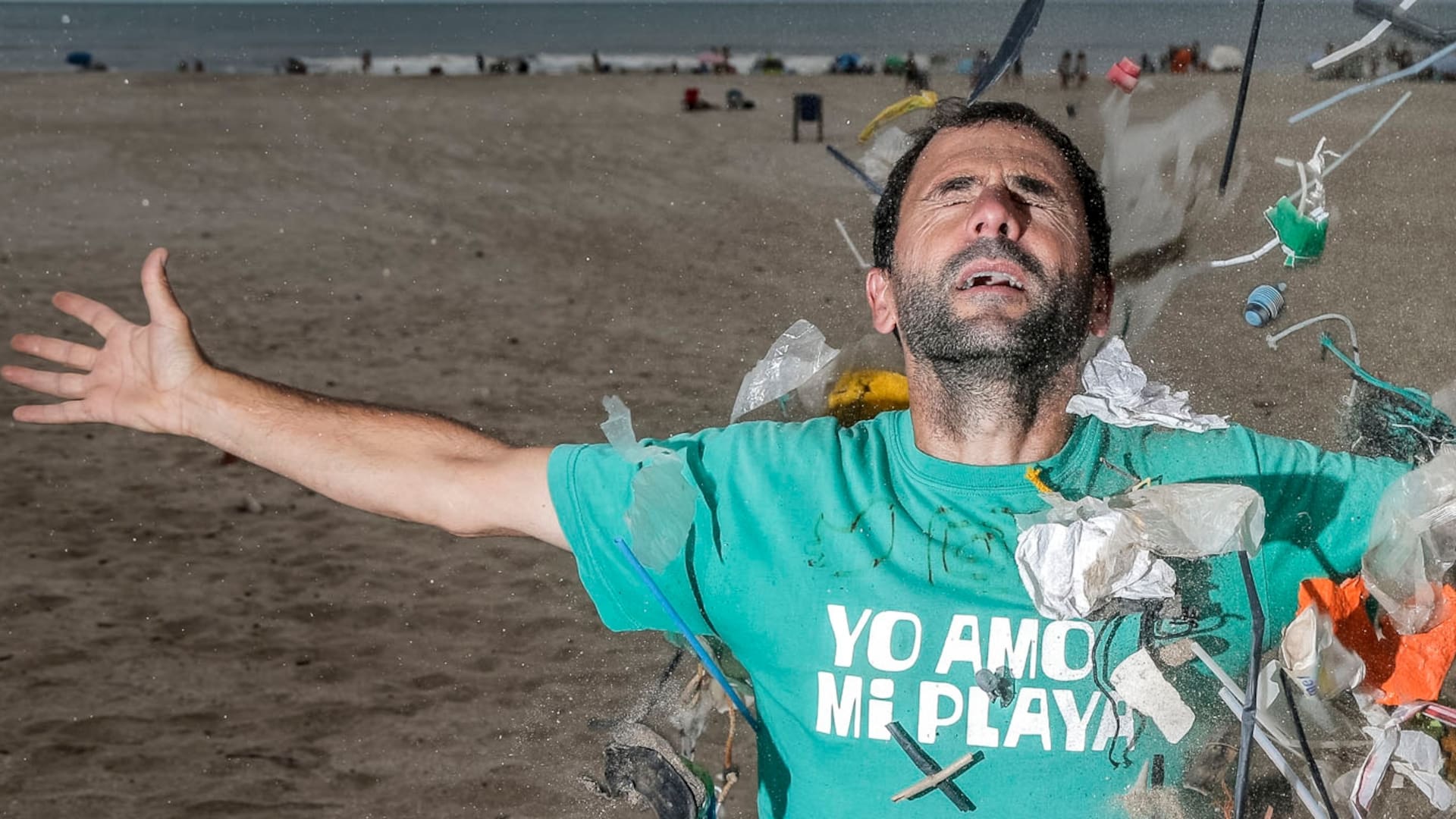Gaston Caminata de la ONG Yo Amo Mi Playa, en Pinamar