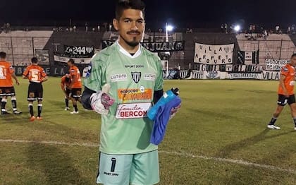 Gastón Canuto, arquero de Chaco For Ever
