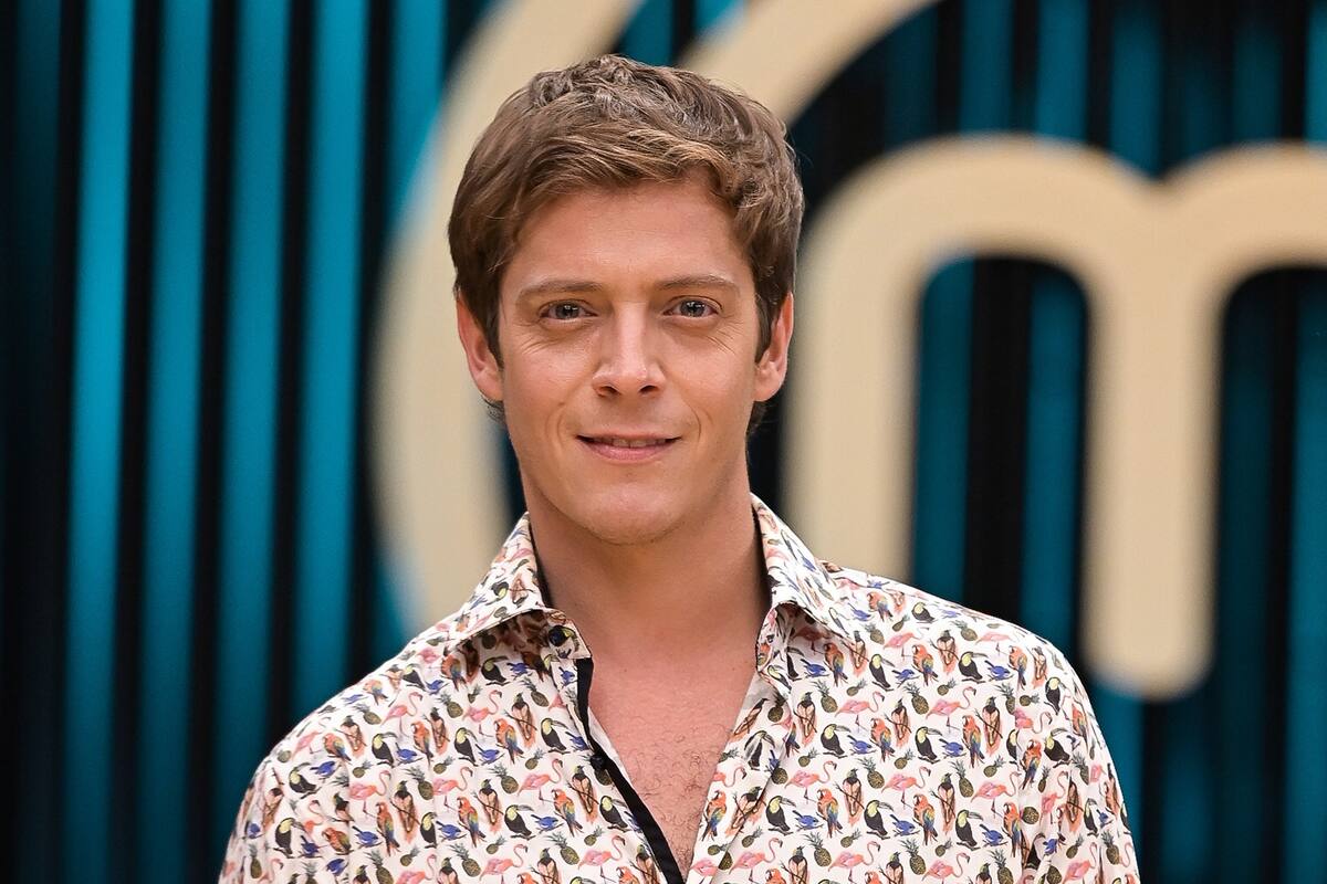 Gastón Dalmau competirá contra Georgina Barbarossa en la gran final de MasterChef Celebrity: la emoción del actor por un amor a la distancia y la ausencia de su familia