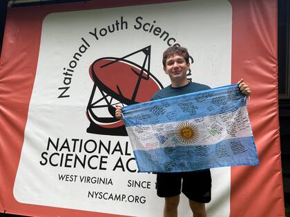 Gastón en el National Youth Science Camp