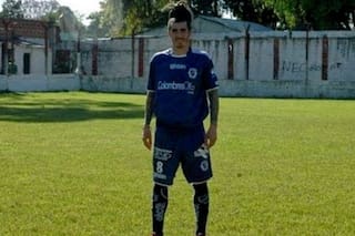 Un exfutbolista argentino sobrevivió a un accidente fatal en Ecuador y pide ayuda para volver