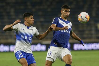 Vélez Sarsfield derrotó por 3-1 a la Universidad Católica en el partido de vuelta de los cuartos de final de la Copa Sudamericana