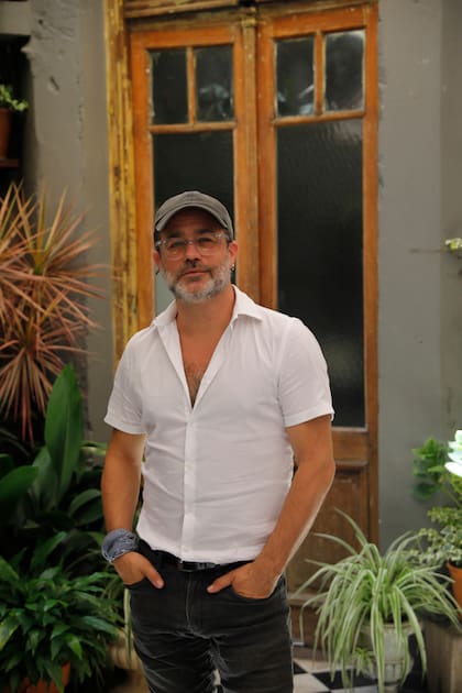 Gastón Pauls, sobre sus adicciones: "Voy a grupos anónimos donde vi gente que llevaba 15 años limpia, recayó y se murió. Aprendí que no me puedo confiar en que ya está"